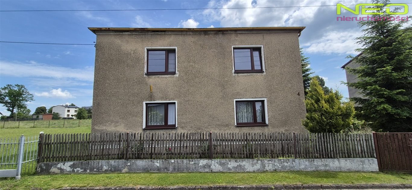 Dom z potencjałem, 2 niezależne mieszkania, Sadów Sadów  193m2 Foto 1