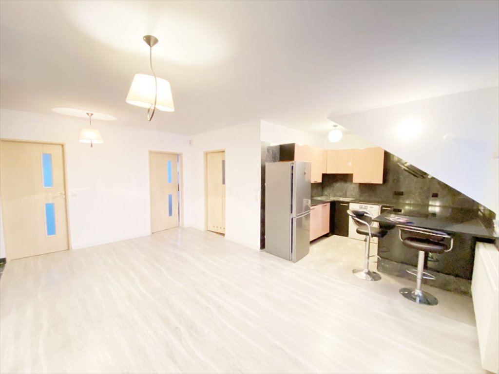 Mieszkanie trzypokojowe na sprzedaż Rzeszów, Biecka  60m2 Foto 1