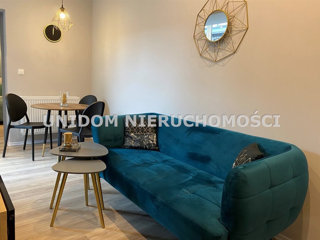 Mieszkanie dwupokojowe na wynajem Katowice  37m2 Foto 1