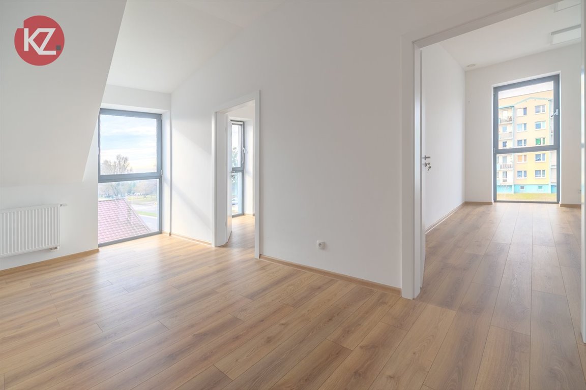 Nowoczesny lokal usługowy 50,8 m2 w centrum Piły Piła, Jadwiżyn  51m2 Foto 1