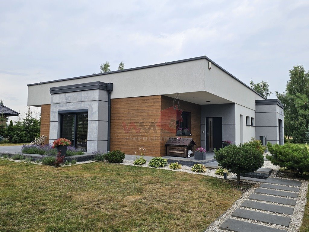 Nowoczesny dom 167 m2 z dużym garażem i tarasem Lisów  167m2 Foto 1