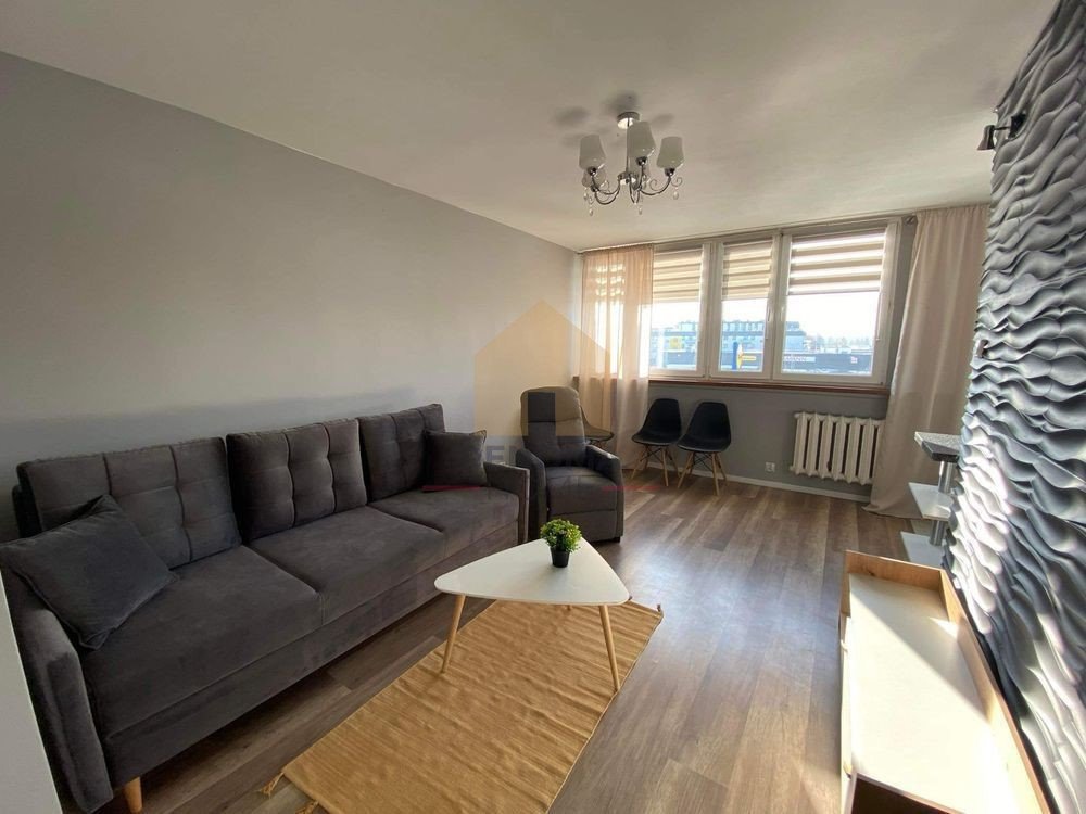 Lubin, 39,3 m² z balkonem francuskim (blisko szkół i komunikacji) Lubin  39m2 Foto 1