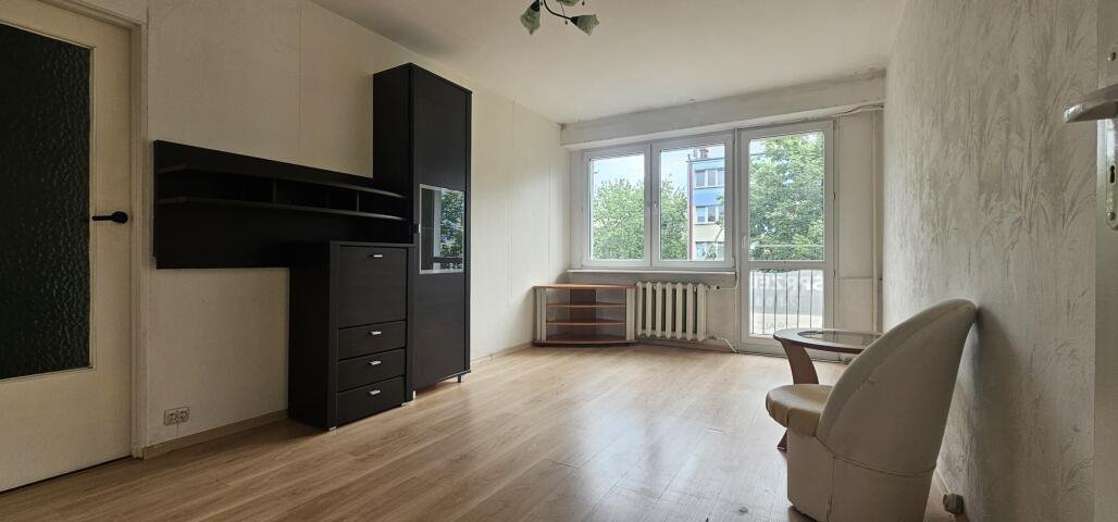 Mieszkanie trzypokojowe na sprzedaż Ostrołęka, 11-go Listopada  48m2 Foto 1