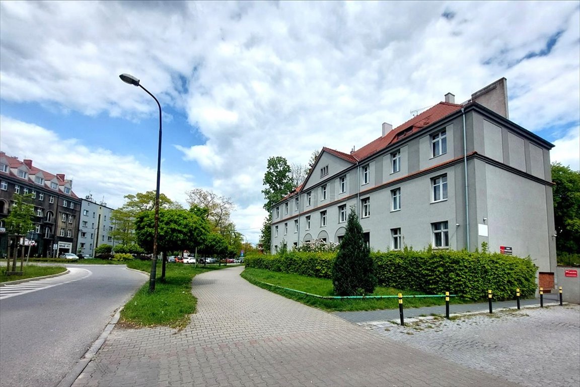 Mieszkanie dwupokojowe na wynajem Gliwice, Zatorze, Okrzei  46m2 Foto 1
