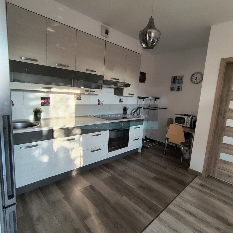 Sprzedam 3-pokojowe mieszkanie 59,74 m² z balkonem w Wieliszewie Wieliszew, Królewska  60m2 Foto 1