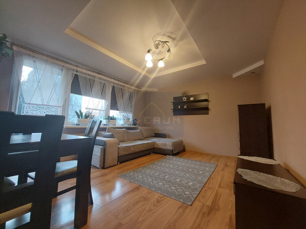 Mieszkanie dwupokojowe na sprzedaż Częstochowa, Północ  51m2 Foto 1