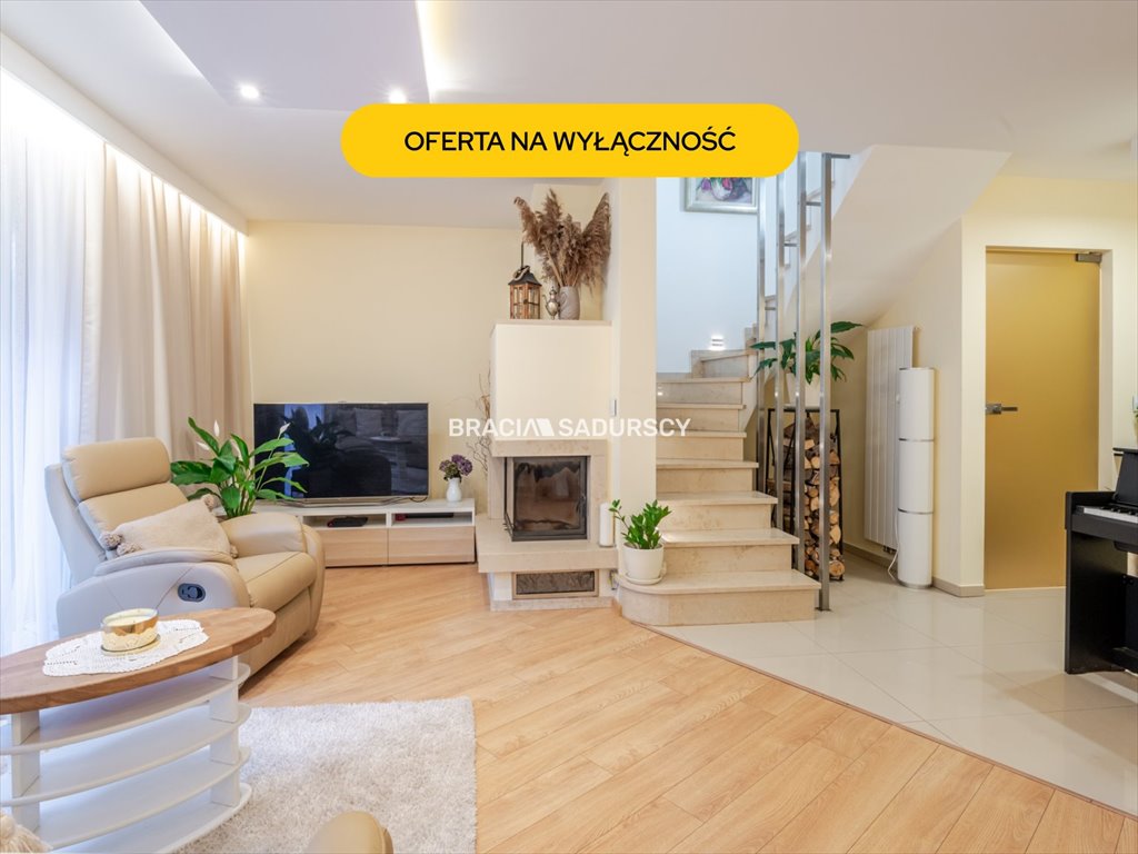 Polecam komfortowy dom 120 m² z ogródkiem w Zielonkach: Zielonki Marszowiec: Kwiatów Polnych