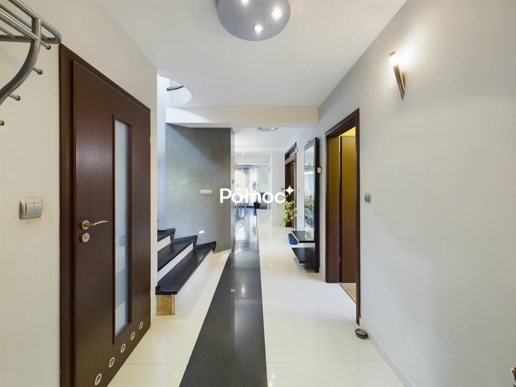 Przestronny dom 300 m² z garażem i dużą działką 20 arów Brzoskwinia, Kamyk  300m2 Foto 1