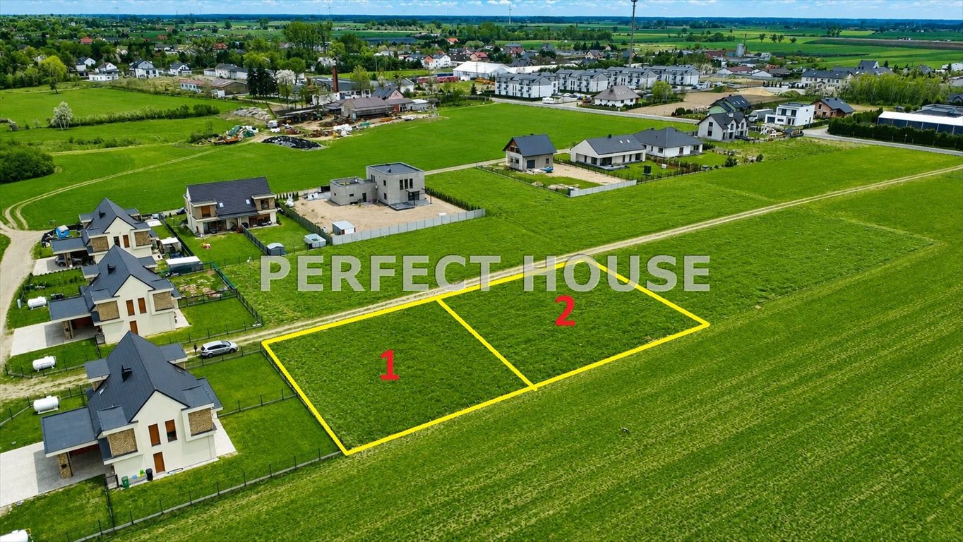 Polecam działkę 1740 m² z możliwością podziału w Piotrowicach Piotrowice  870m2 Foto 1