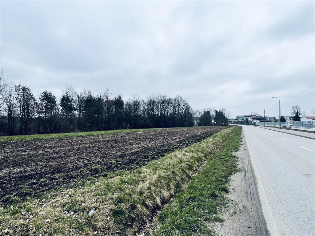 Działka budowlana na sprzedaż Lipka, Wołomińska  811m2 Foto 1