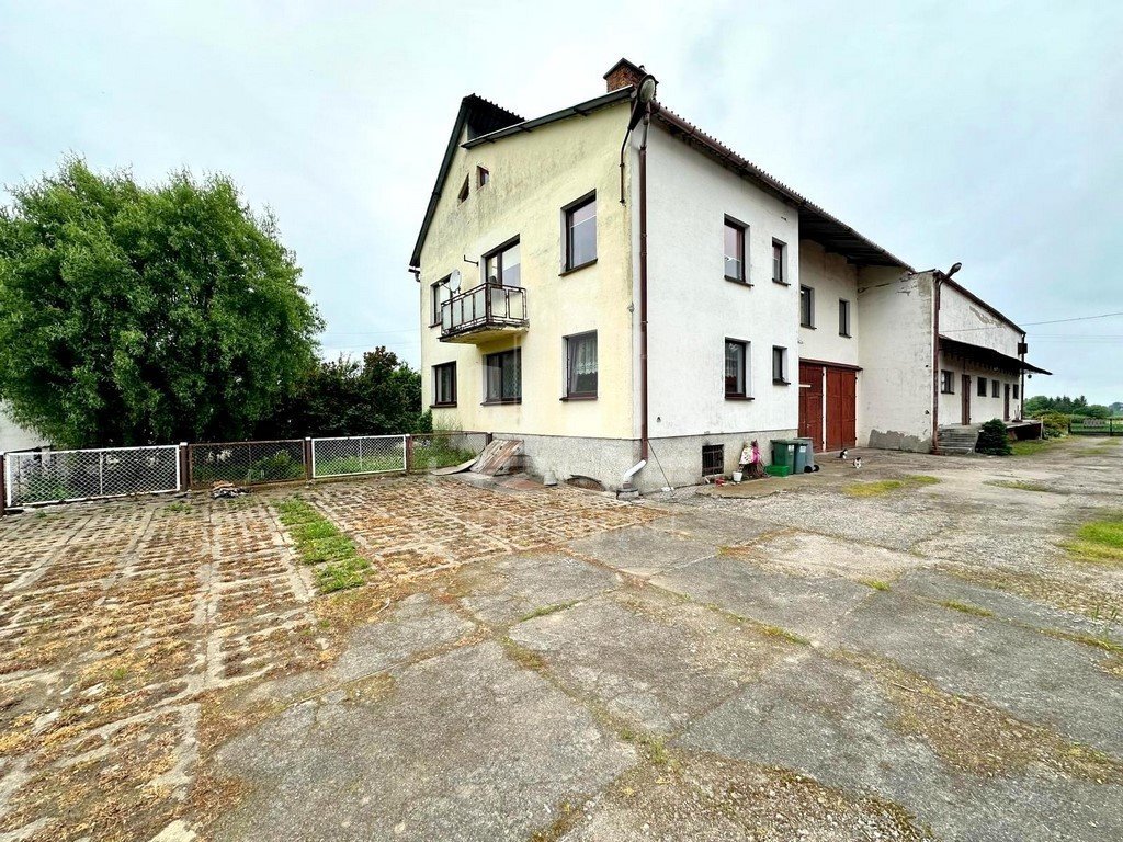 Na sprzedaż magazyn i dom z garażem 850 m2, Subkowy Subkowy, Dworcowa  850m2 Foto 1