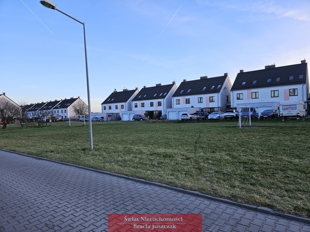 Działka inwestycyjna 6528 m2 z funkcją mieszkaniową i usługową Iwiny  6 528m2 Foto 1