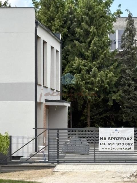 Dom na sprzedaż Gniezno, Konikowo, Lelewela Joachima Pl.  143m2 Foto 1