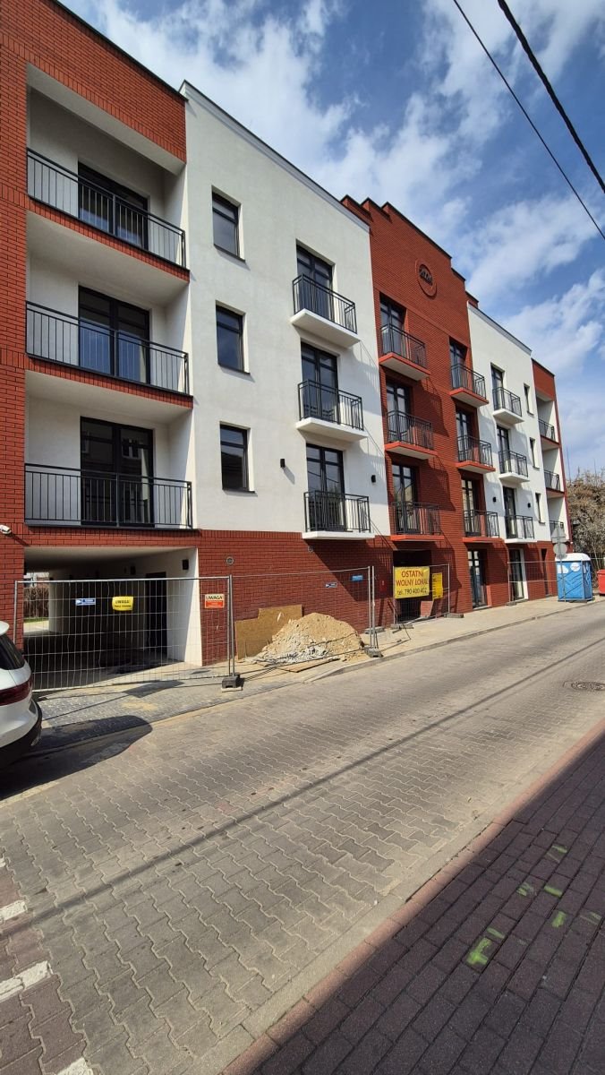 Lokal użytkowy na sprzedaż Pruszków, Obrońców Pokoju  27m2 Foto 4