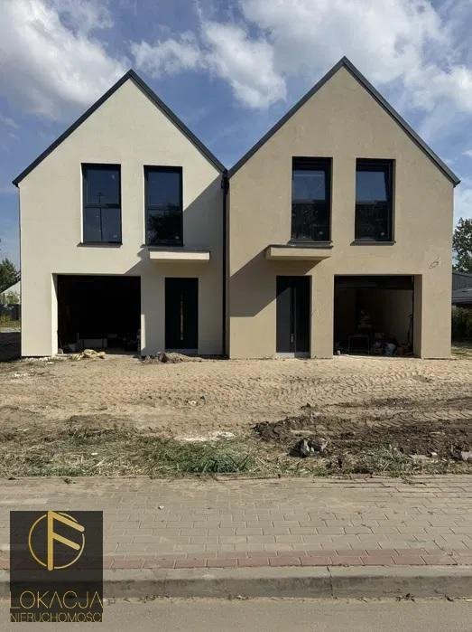 Nowoczesny segment 114 m² z garażem i tarasem - blisko natury Szałe  114m2 Foto 1