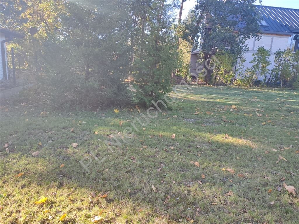 Działka w Komorowie z pełną swobodą zabudowy i zielonym otoczeniem Komorów  1 000m2 Foto 1