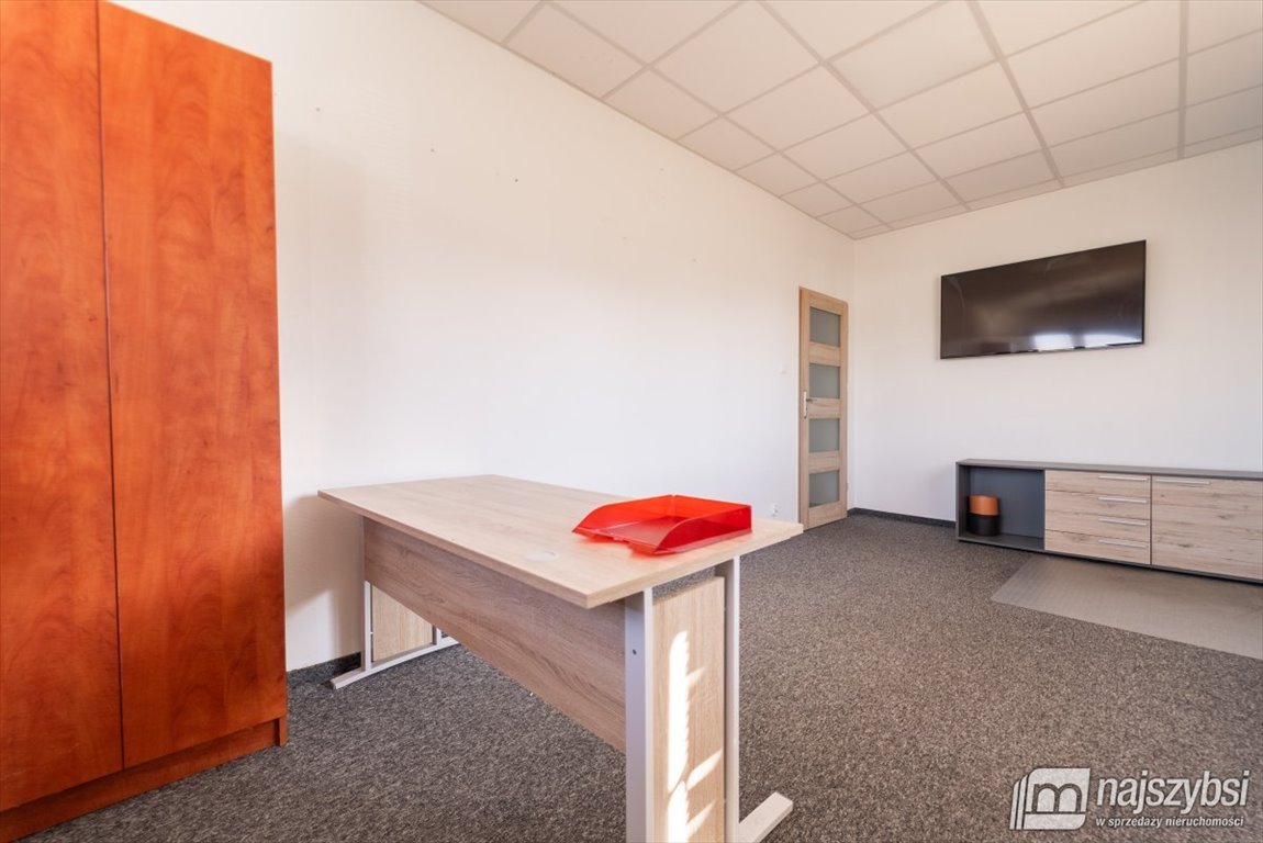 Przestronny lokal 136 m² z dużym potencjałem, blisko PKP Goleniów, I Brygady Legionów  136m2 Foto 1