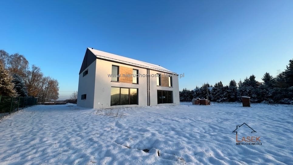 Nowoczesny dom bliźniak 128 m2 z garażem i ogrzewaniem podłogowym Marcyporęba  128m2 Foto 1