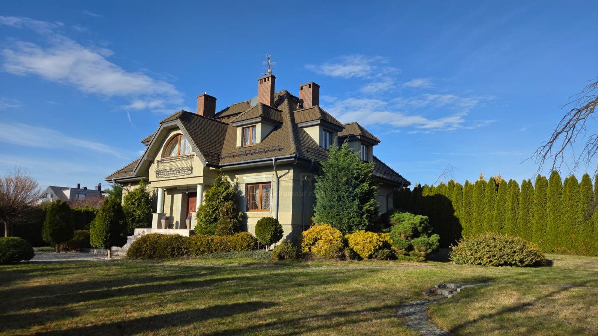 Przestronny dom 260 m2 z garażem i ogrodem w Parkitce Częstochowa, Parkitka  260m2 Foto 1