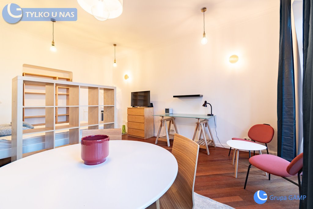 Klimatyczne studio z widokiem na Wawel, balkon, pralnia Kraków, Podgórze  40m2 Foto 1