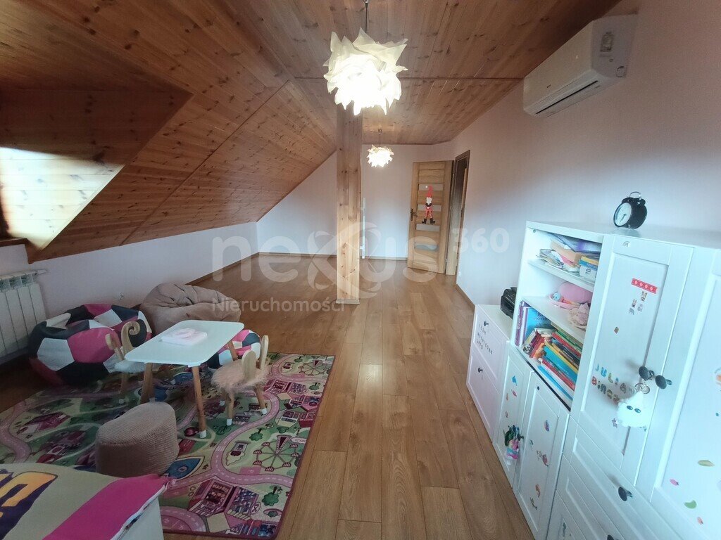 Dom na sprzedaż Twardogóra  196m2 Foto 1