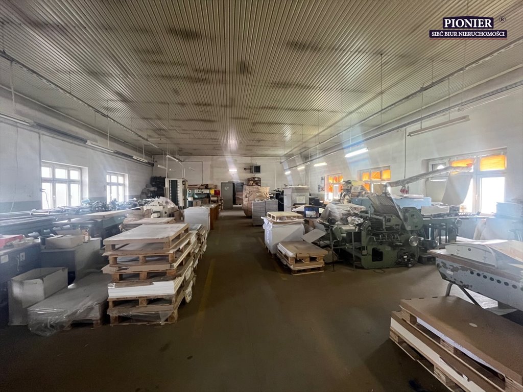 Magazyn na sprzedaż Górki Wielkie  1 580m2 Foto 1