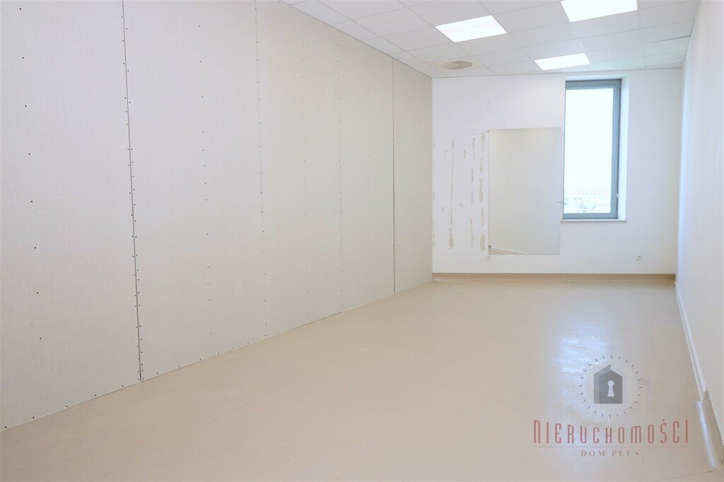 Lokal medyczny 27,4 m² z windą i parkingiem, inwestycja Gorzów Wielkopolski  27m2 Foto 1