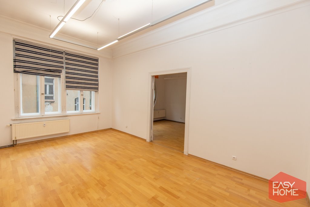 Przestronne 111 m2 z balkonem i oryginalnym wykończeniem Poznań, Jeżyce, Jeżyce  111m2 Foto 1