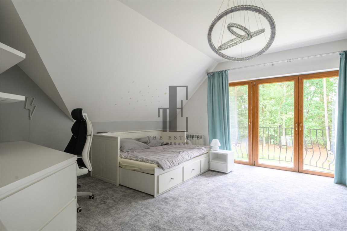 Przestronny dom 240 m2 z ogrodem, garażem i świetną komunikacją Żanęcin, Rajska  240m2 Foto 1