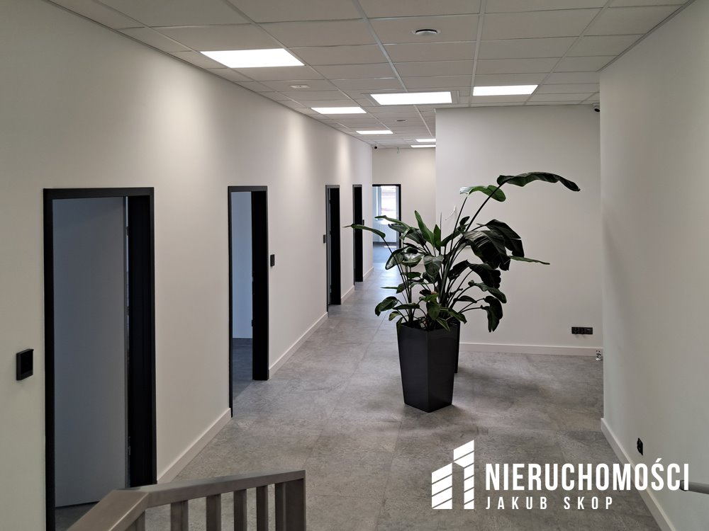 Nowoczesny lokal medyczny 220 m2 w Skawinie, gotowy do użytku Skawina, 29 Listopada  220m2 Foto 1