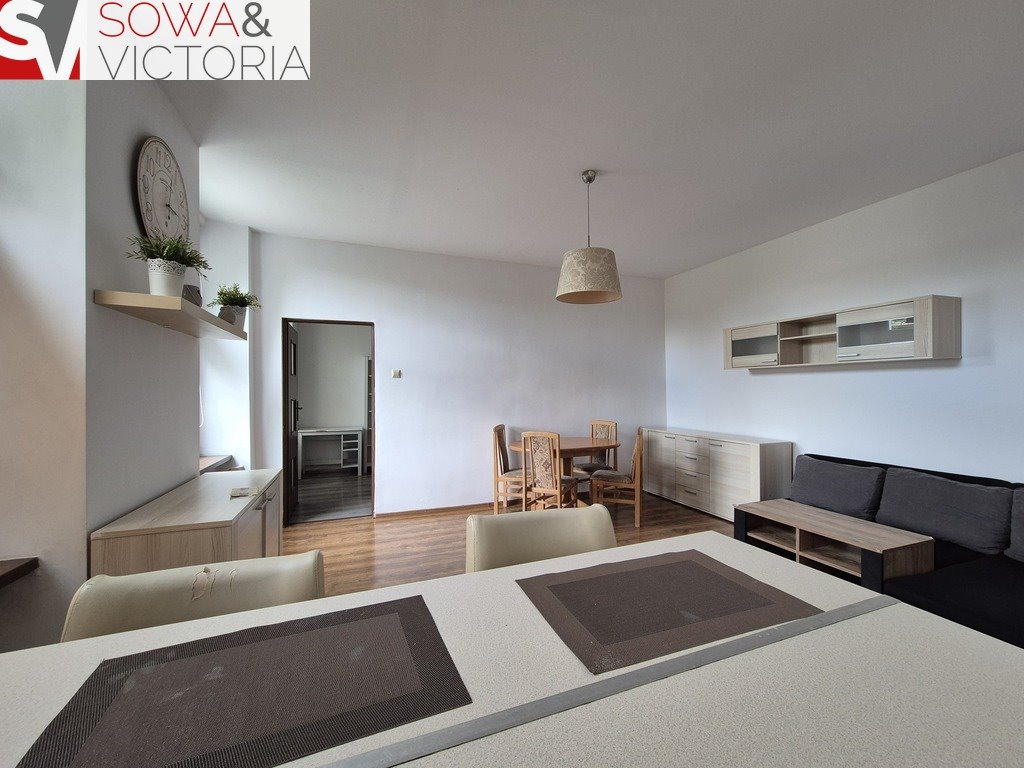 Mieszkanie dwupokojowe na sprzedaż Świebodzice  46m2 Foto 1