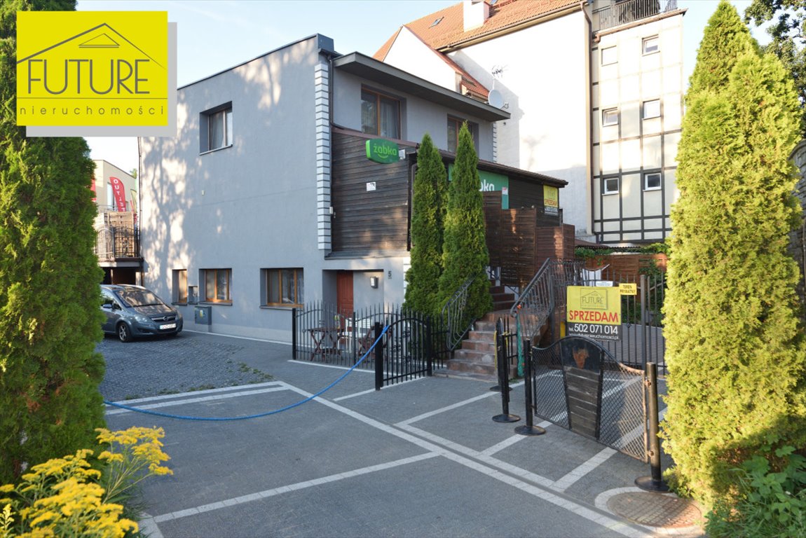 Inwestycyjny budynek w centrum Krynicy Morskiej z najmem Krynica Morska  248m2 Foto 1