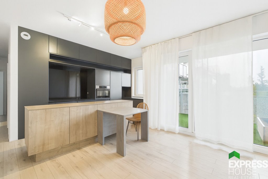 Mieszkanie trzypokojowe na sprzedaż Poznań, Jutrzenka  55m2 Foto 1