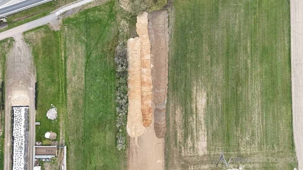 Działka komercyjna na sprzedaż Chrząstowice  1 400m2 Foto 1