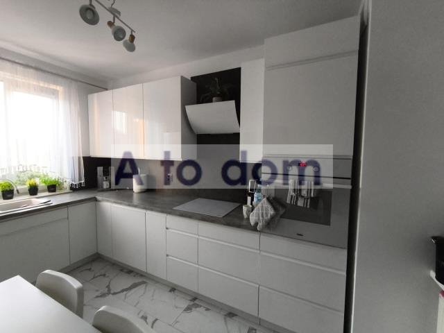 Przestronne 3 pokoje z balkonem, garażem i odremontowane polecam! Radzymin  70m2 Foto 1