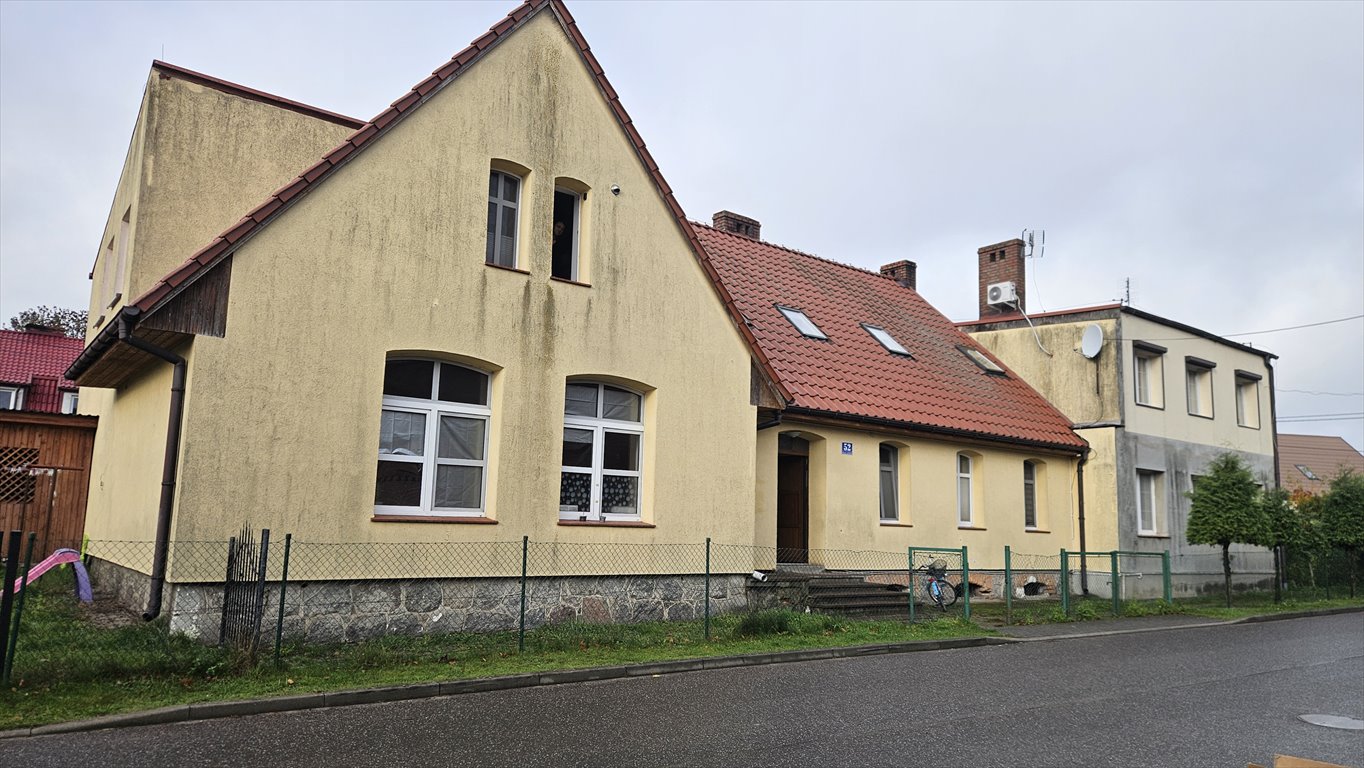 Mieszkanie czteropokojowe  na sprzedaż Biały Zdrój, Centrum, 52  127m2 Foto 1