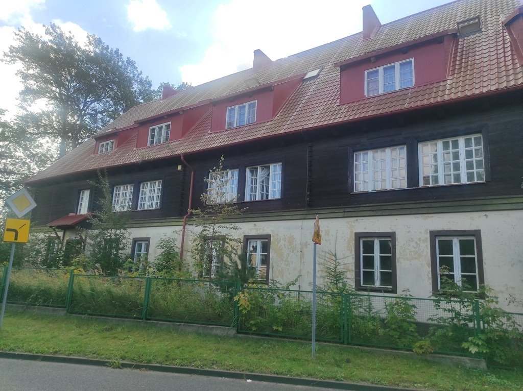 Lokal użytkowy na sprzedaż Jastrzębia Góra  1 065m2 Foto 1