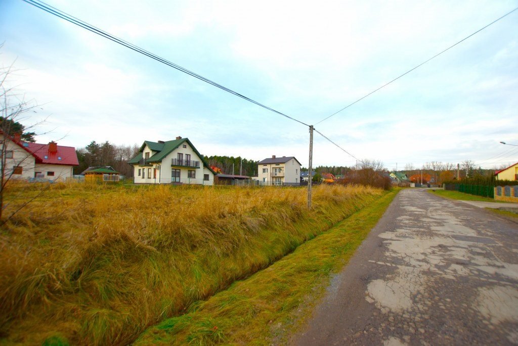 Działka 600 m² z mediami, las i asfalt w Kielcach Kielce, Bukówka  600m2 Foto 1