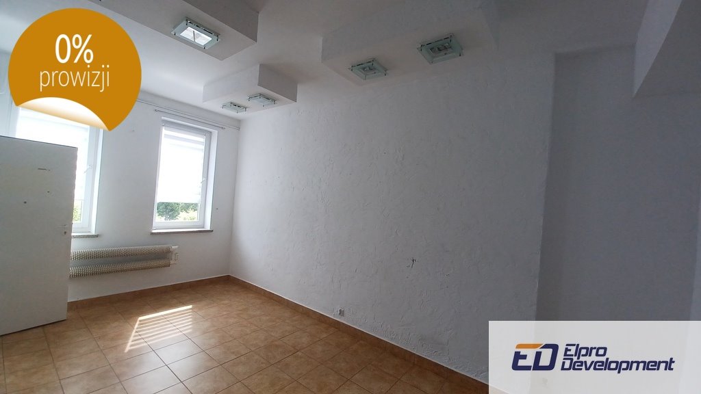 Wynajem 16,5 m² lokal usługowy nad sklepem Stokrotka. Bartoszyce, Generała Sikorskiego  17m2 Foto 1