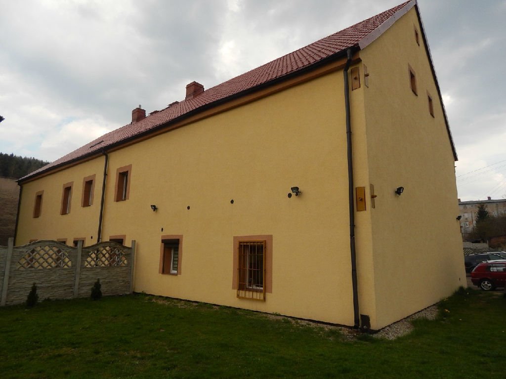 Dom na sprzedaż Wałbrzych, Nowe Miasto  600m2 Foto 1