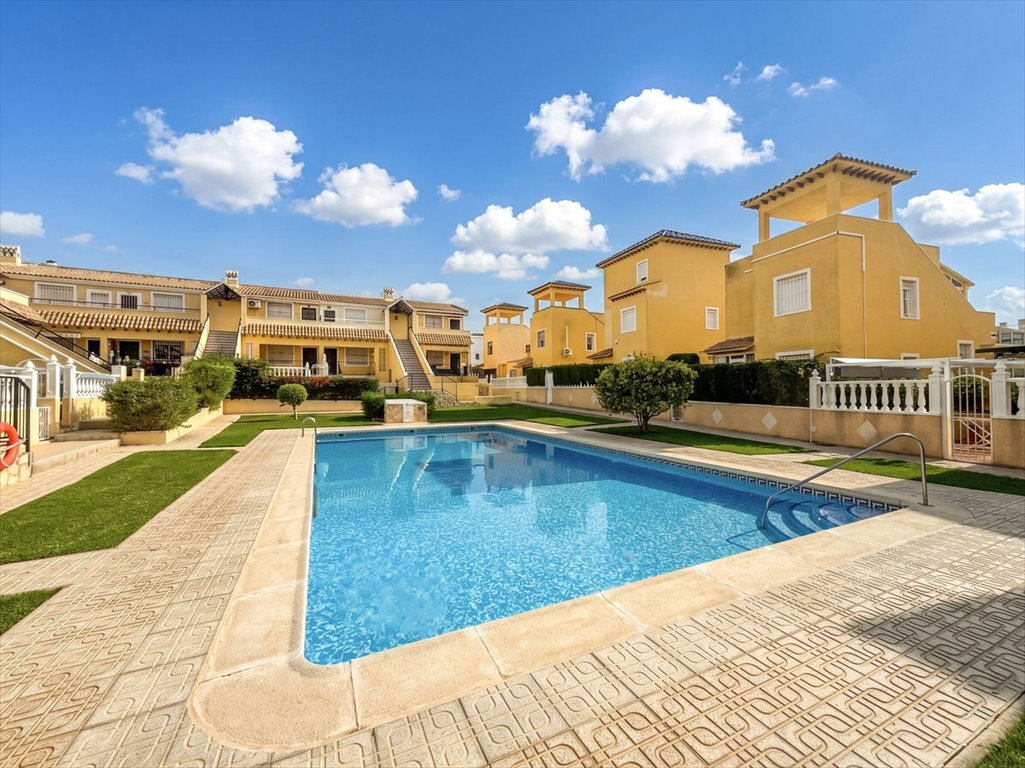 Na sprzedaż komfortowe 60 m² bungalow w Villamartin, Costa Blanca Hiszpania, Villamartin, Costa Blanca  60m2 Foto 1