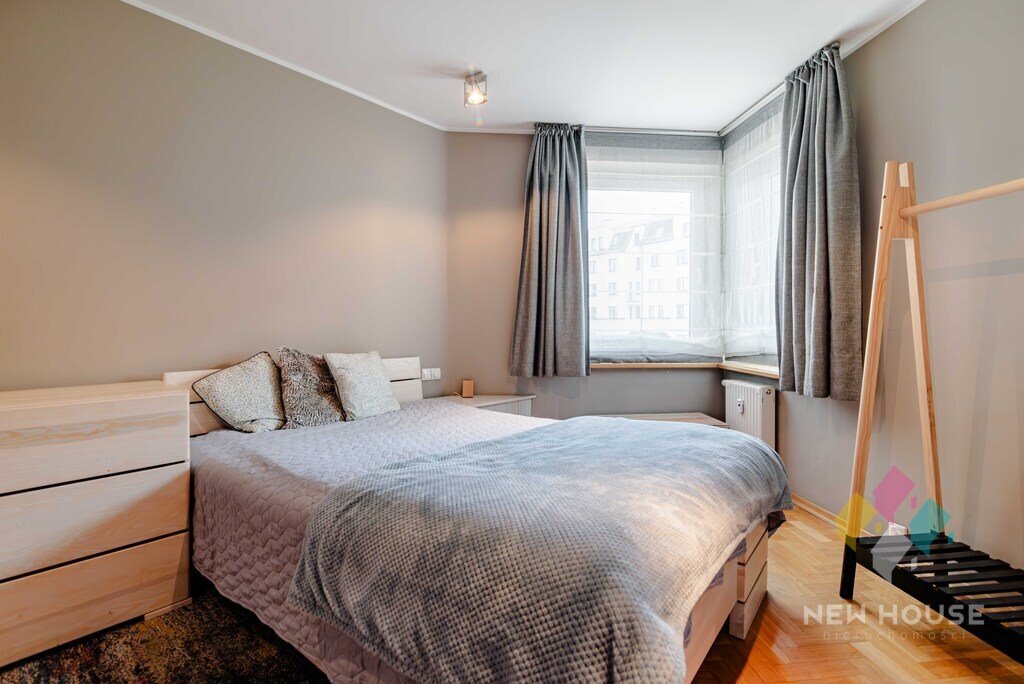 Mieszkanie trzypokojowe na sprzedaż Olsztyn, Andrzeja Samulowskiego  82m2 Foto 1