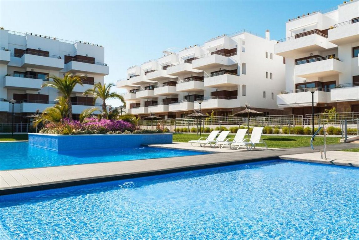 Do sprzedania przestronne mieszkanie 42 m² z dużą prywatną tarasową w Lomas de Cabo Roig Hiszpania, Lomas de Cabo Roig, Costa Blanca  112m2 Foto 1