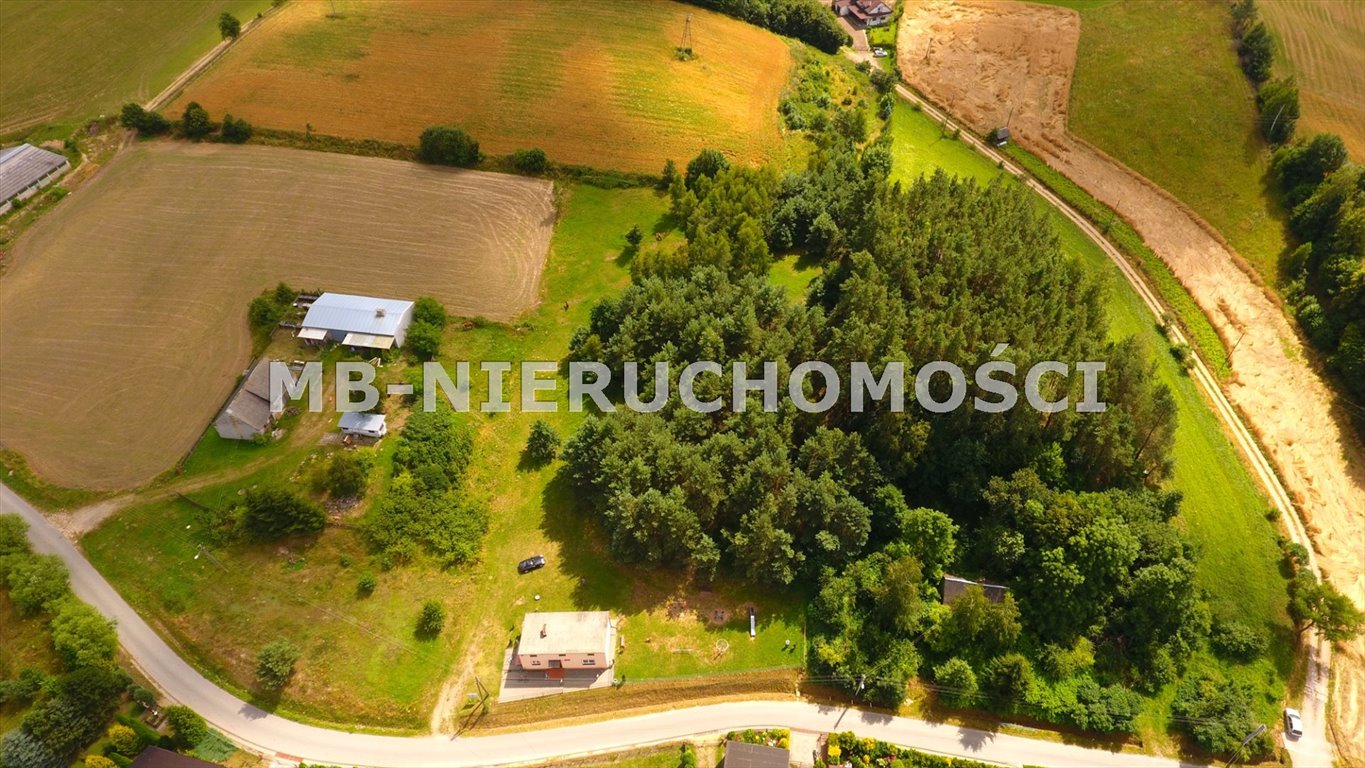 Sprzedam działkę siedliskową 5700 m² z mediami i lasem Bratian  5 700m2 Foto 1