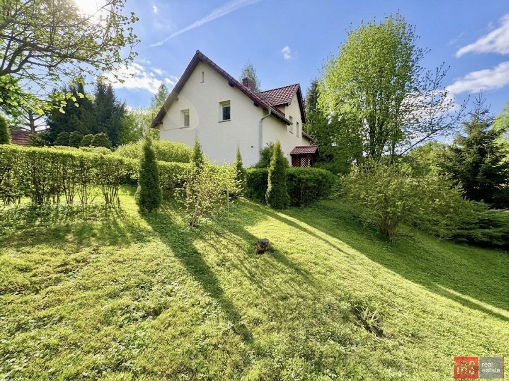 Przestronny dom z ogrodem, garażem i kominkiem (116 m²) Wojciechów  116m2 Foto 1