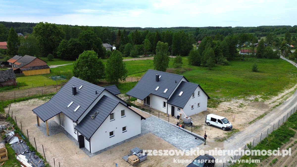 Nowoczesny dom 186 m2 z garażem, tarasem i energooszczędną technologią Węgliska  186m2 Foto 1