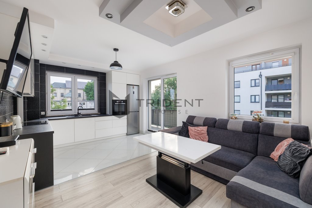 Mieszkanie trzypokojowe na sprzedaż Warka, os. Kazimierza Pułaskiego  68m2 Foto 1