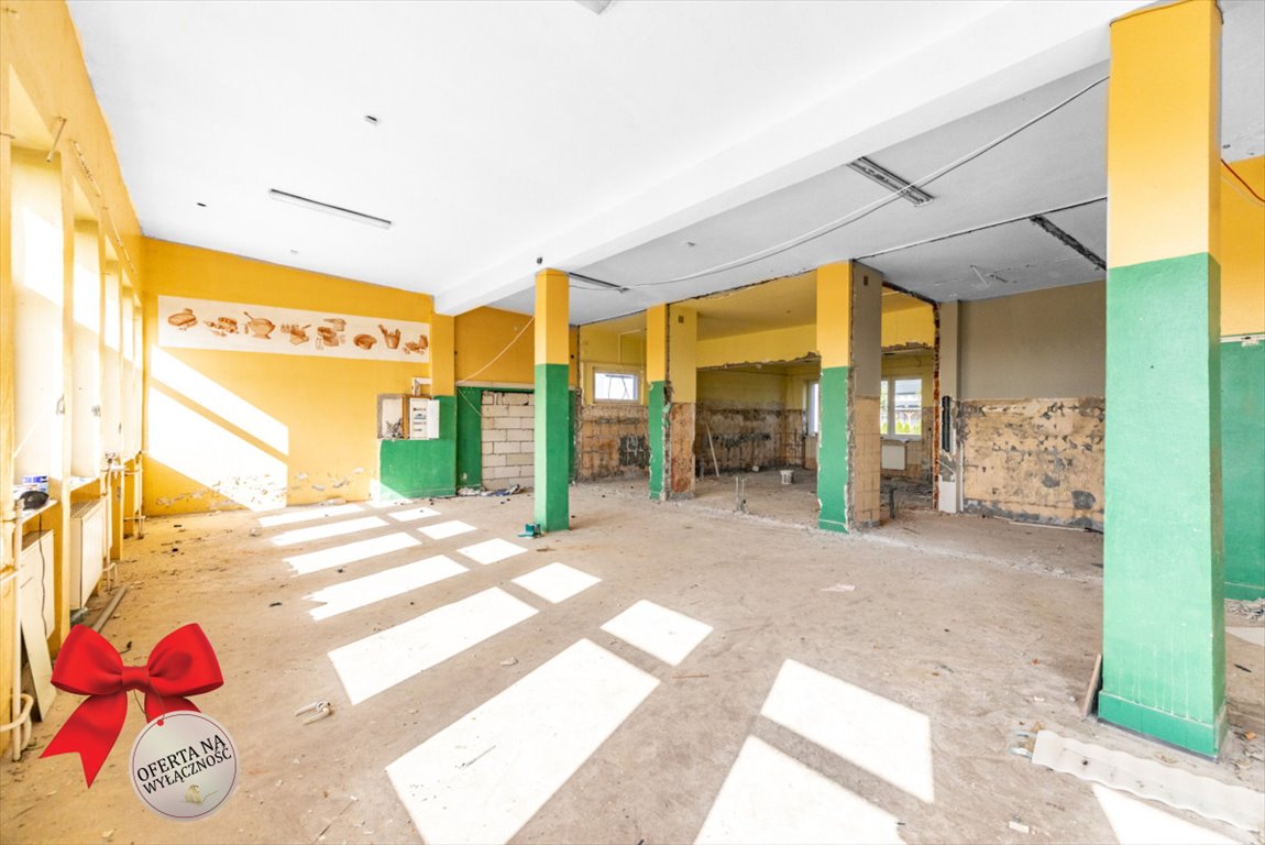 Lokal użytkowy na sprzedaż Niemce  3 398m2 Foto 1