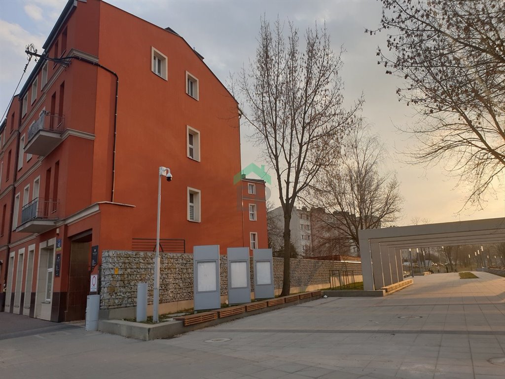 Mieszkanie dwupokojowe na sprzedaż Częstochowa, Śródmieście  60m2 Foto 1