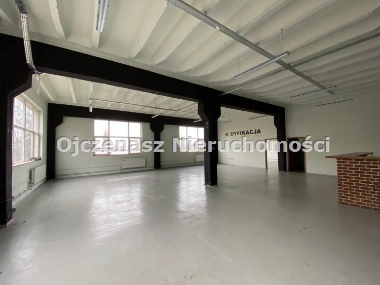 Atrakcyjny lokal 225 m2 z dużym parkingiem i potencjałem Bydgoszcz, Śródmieście  225m2 Foto 1